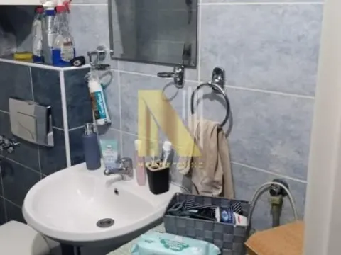 Izdavanje, jednosoban stan, 32m², Bulevar Evrope, Novi Sad Sve Podlokacije - image 6