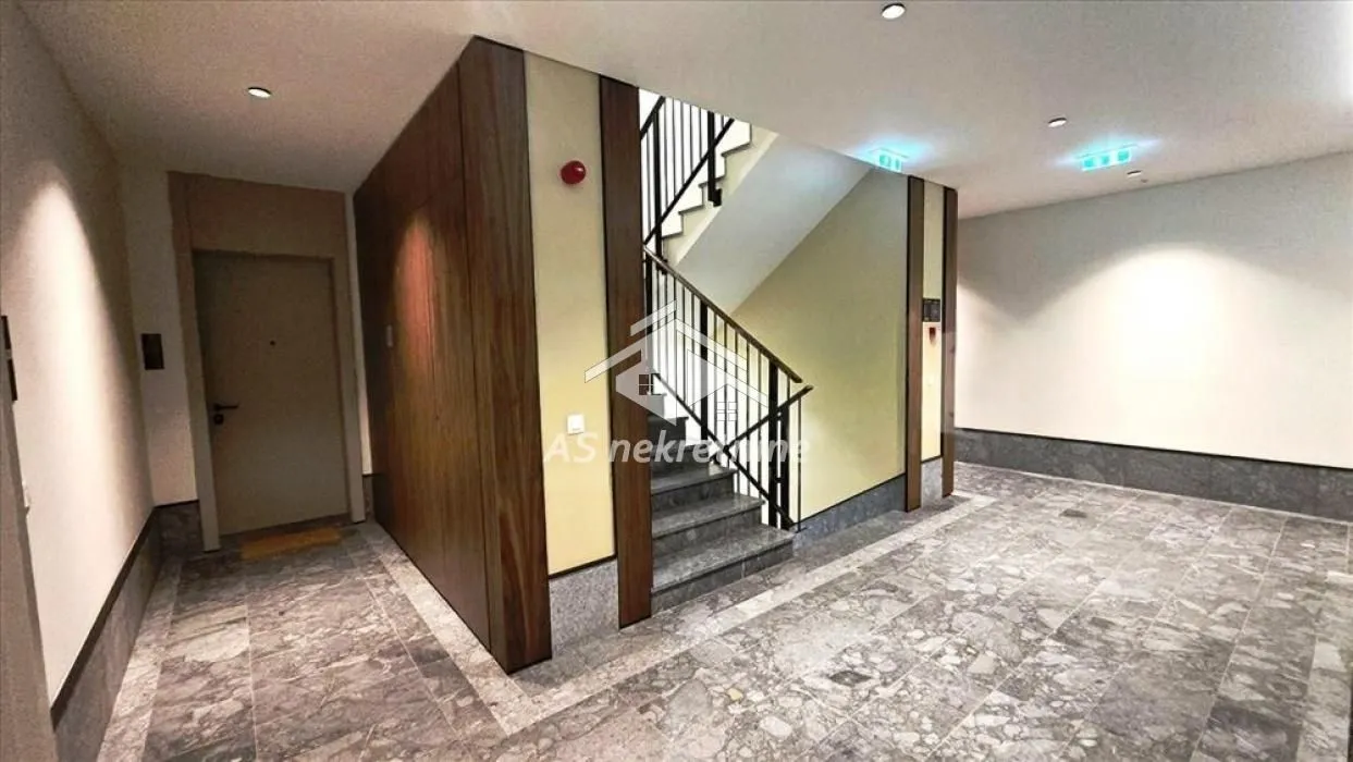 Izdavanje, dvosoban stan, 52m², Banovo Brdo, Beograd
