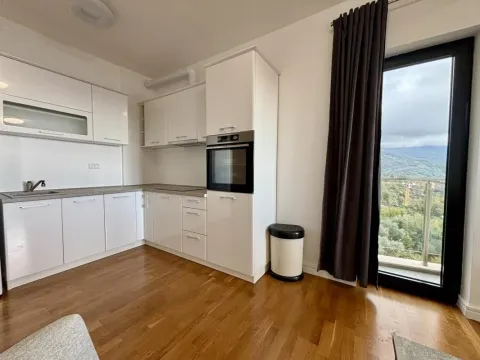 Sale, two bedroom apartment, 55m², Bečići, Budva - image 3