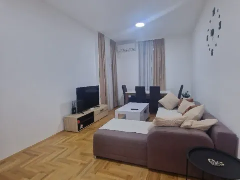 Izdavanje, jednosoban stan, 51m², Kava, Tivat - image 5