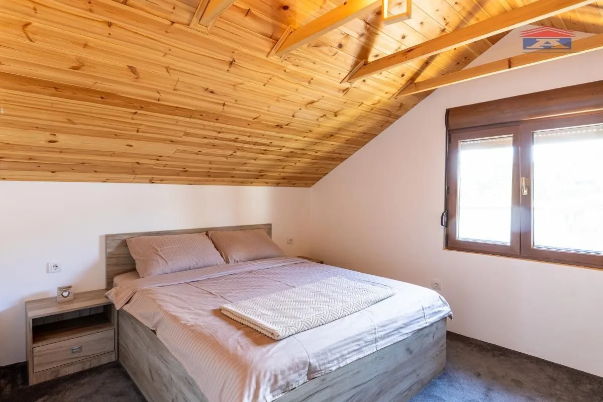 Sale, house, 230m², Banja Vrdnik, Irig