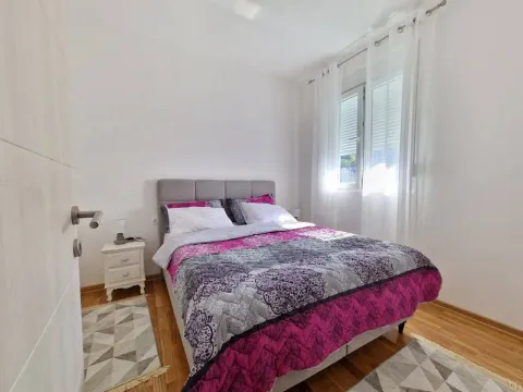 Rent, one bedroom apartment, 47m², Bečići, Budva - image 8
