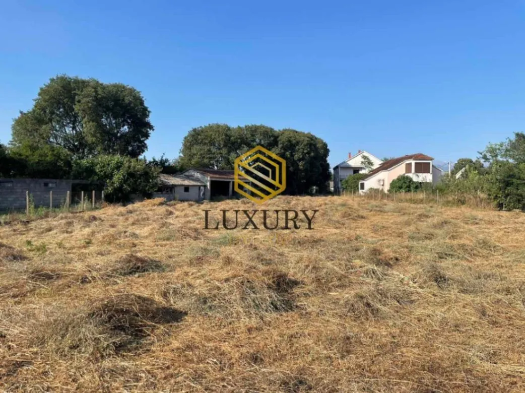 Prodaja, plac, 1640m², Gornja Gorica, Podgorica