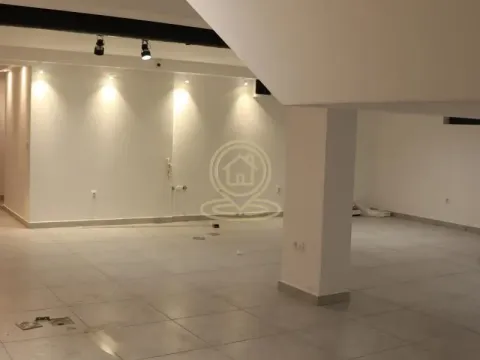 Izdavanje, poslovni prostor, 100m², Centar, Kragujevac - image 2