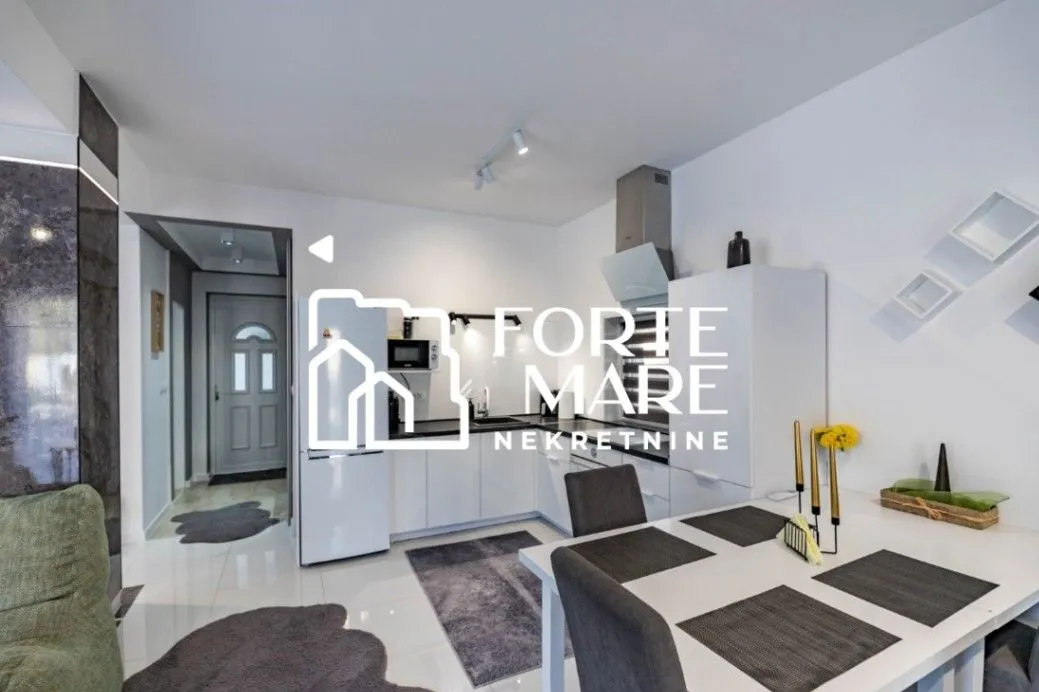 Prodaja, kuća, 160m², Zelenika, Herceg Novi