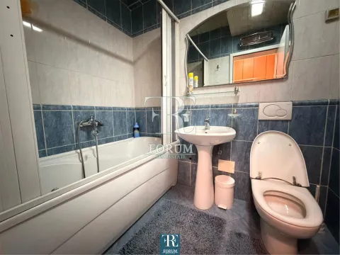 Rent, two bedroom apartment, 76m², Centar, Podgorica - image 10