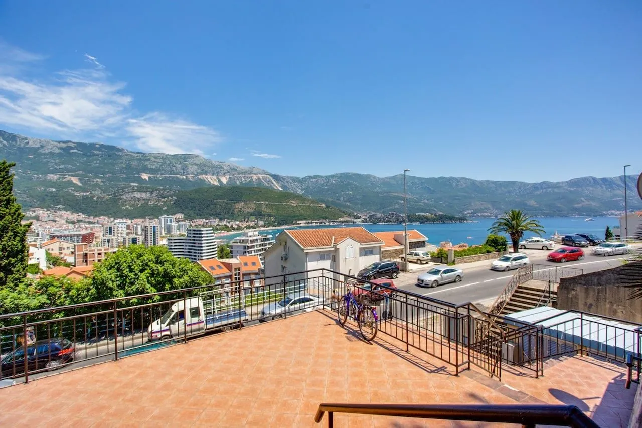 Sale, two bedroom apartment, 82m², Gospoština, Budva