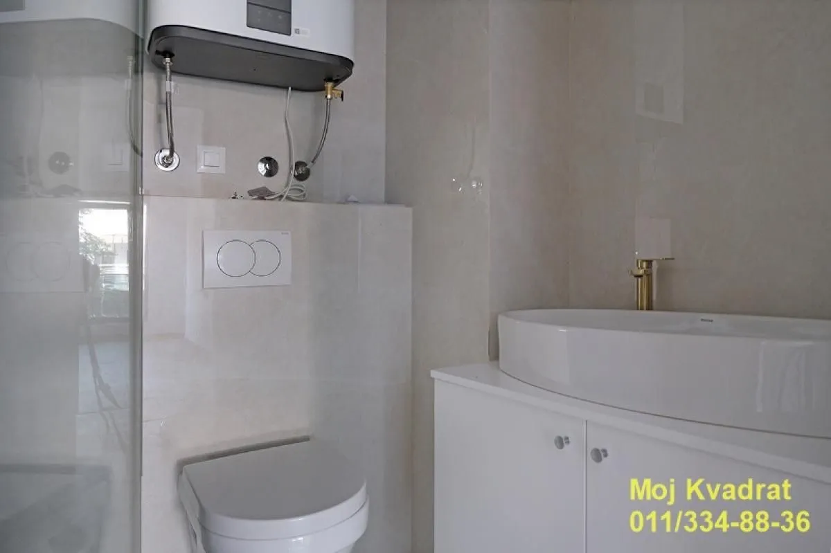 Prodaja, dvosoban stan, 83m², Kalenić Pijaca, Vračar Sve Podlokacije