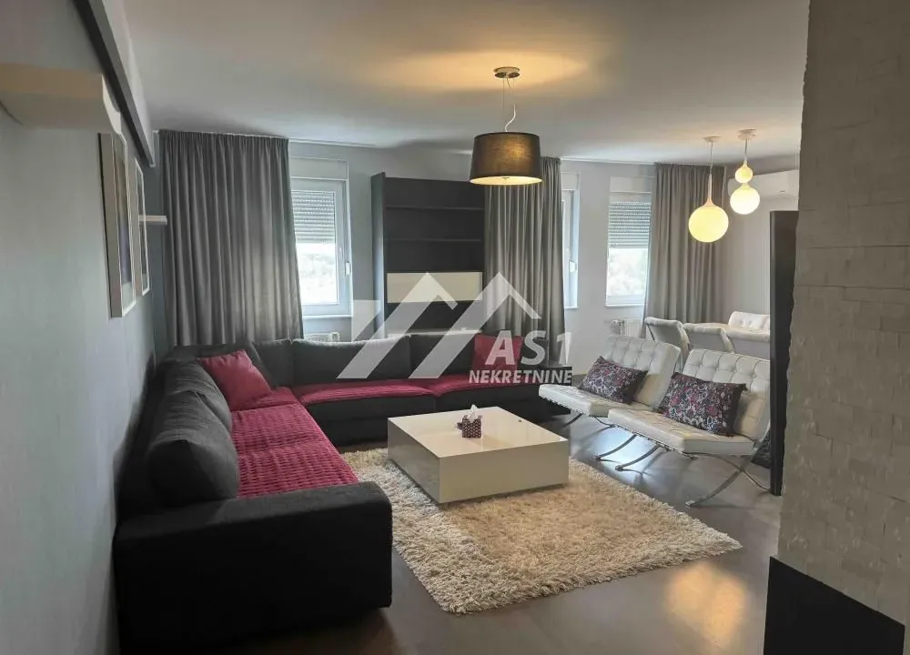 Izdavanje, četvorosoban stan, 113m², Nova Detelinara, Novi Sad Sve Podlokacije
