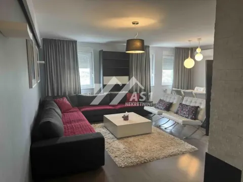 Izdavanje, četvorosoban stan, 113m², Nova Detelinara, Novi Sad Sve Podlokacije - image 1