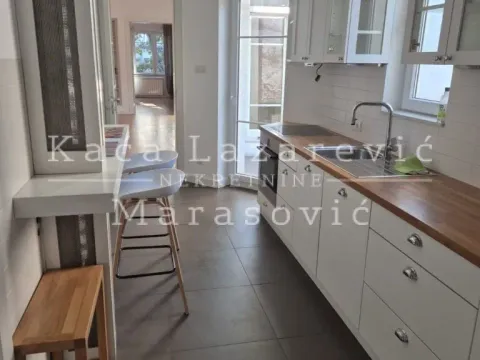 Rent, four bedroom apartment, 98m², Skadarlija, Beograd - image 12