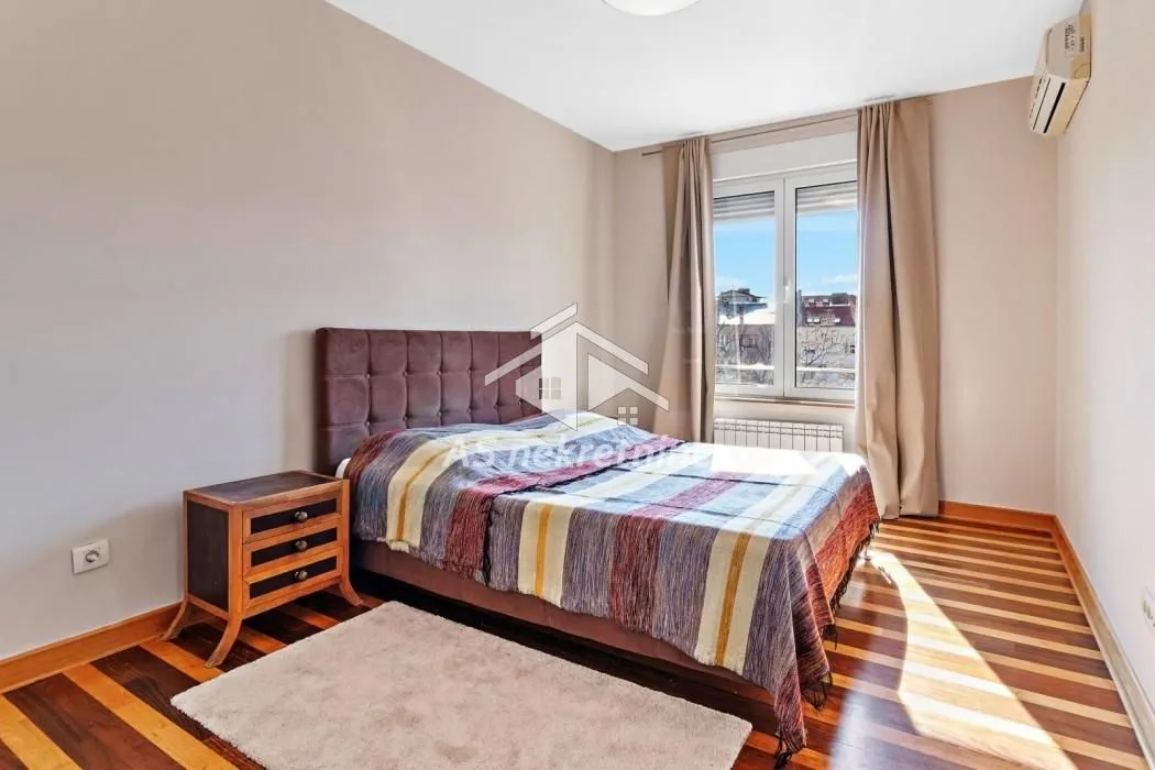 Rent, two bedroom apartment, 64m², Savski Venac, Beograd