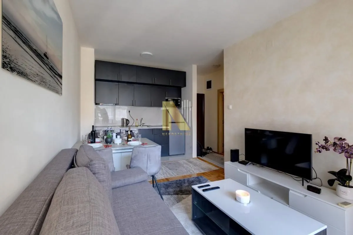 Izdavanje, dvosoban stan, 38m², Spens, Novi Sad Sve Podlokacije