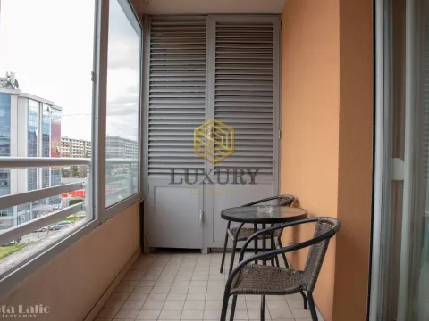 Prodaja, garsonjera, 33m², City Kvart, Podgorica - image 9