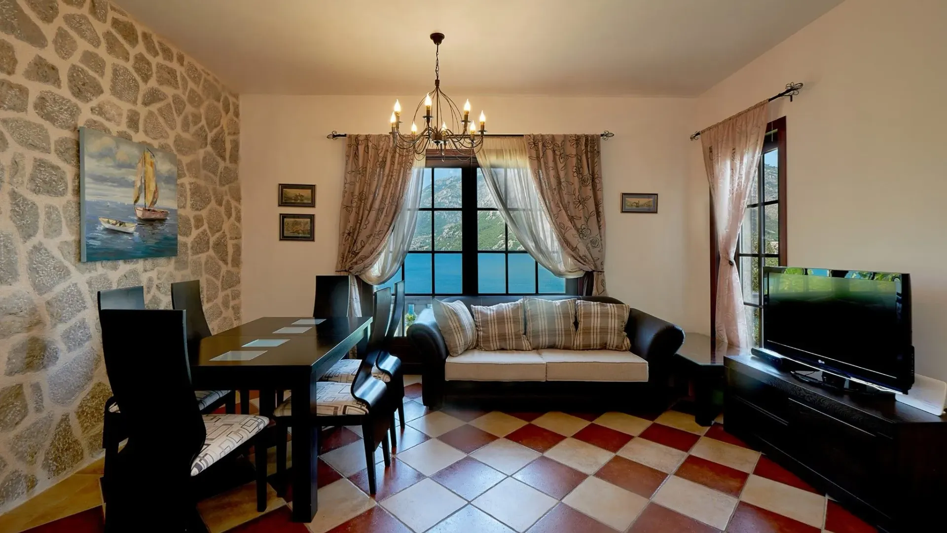 Sale, house, 235m², Kostanjica, Kotor