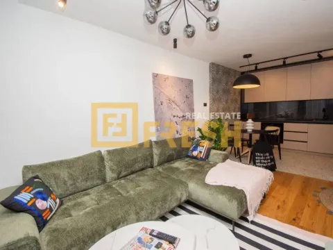 Izdavanje, dvosoban stan, 74m², Centar, Podgorica - image 5