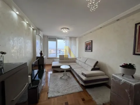 Izdavanje, četvorosoban stan, 102m², Bulevar Evrope, Novi Sad Sve Podlokacije - image 2