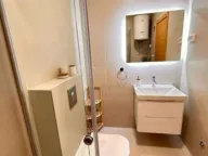 Izdavanje, jednosoban stan, 45m², City Kvart, Podgorica - image 8