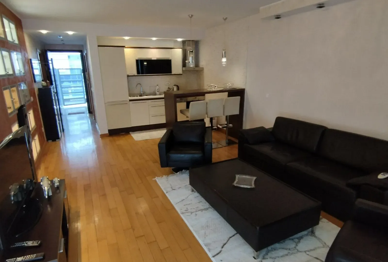 Rent, three bedroom apartment, 93m², Budva, Crna Gora