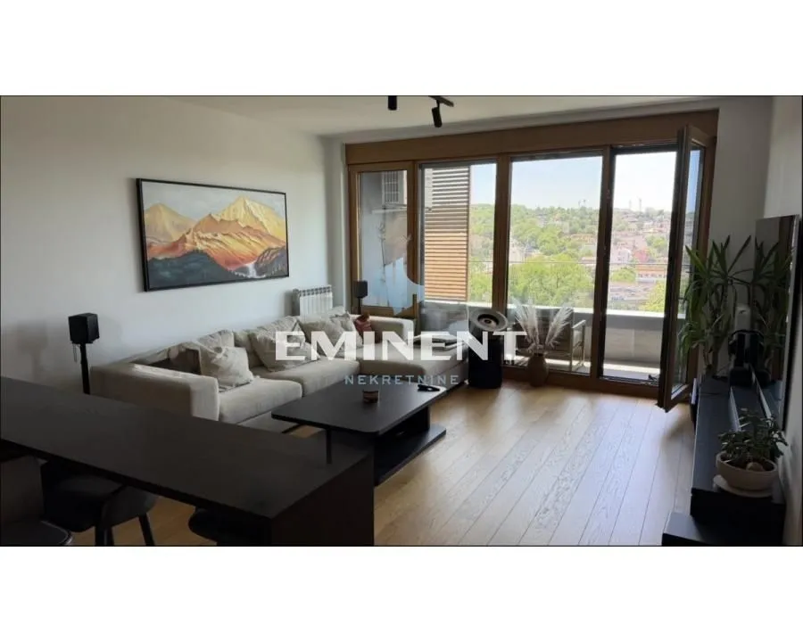 Izdavanje, trosoban stan, 88m², Savski Venac, Beograd