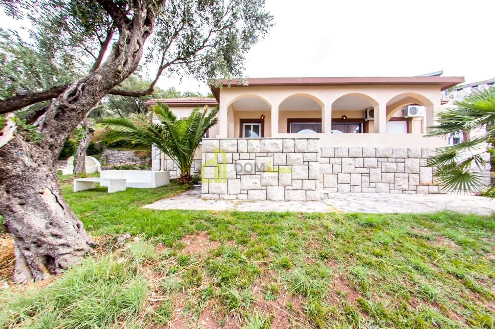 Rent, house, 180m², Sveti Stefan, Budva