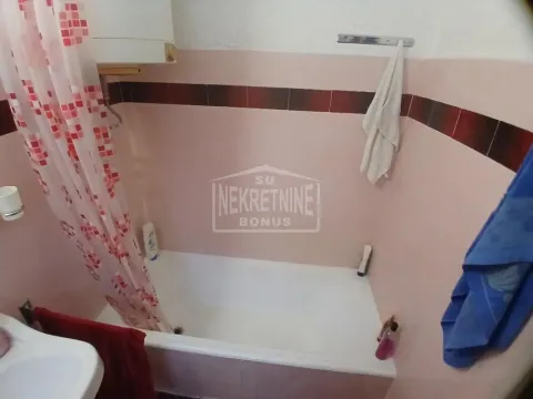 Prodaja, kuća, 121m², Centar, Subotica - image 7