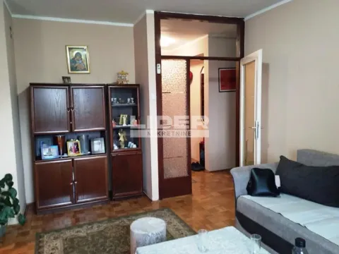 Prodaja, trosoban stan, 75m², Stari Grad, Beograd - image 4