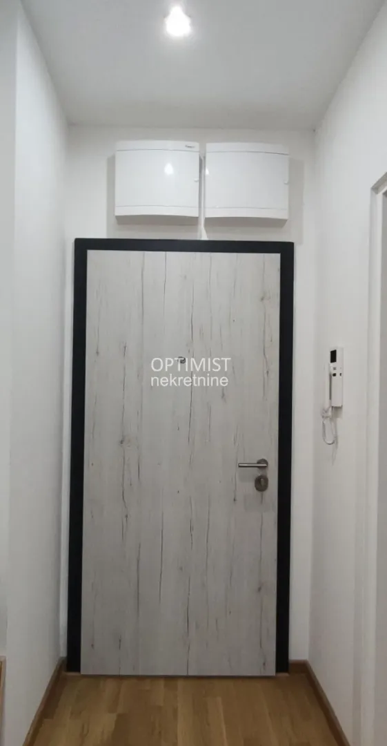 Prodaja, jednosoban stan, 41m², Banovo Brdo, Beograd