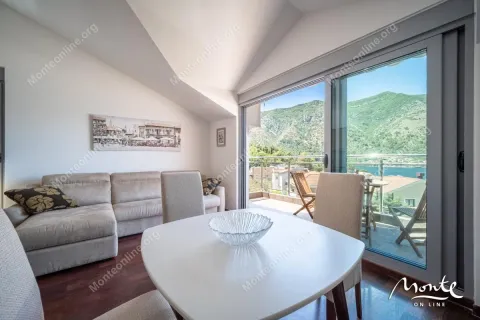 Prodaja, dvosoban stan, 61m², Dobrota, Kotor - image 6