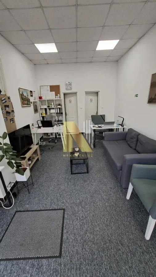 Rent, office space, 25m², Bulevar Evrope, Novi Sad Sve Podlokacije