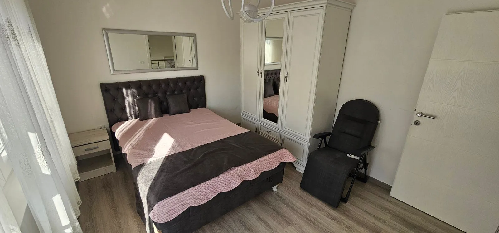 Izdavanje, kuća, 130m², Šušanj, Bar