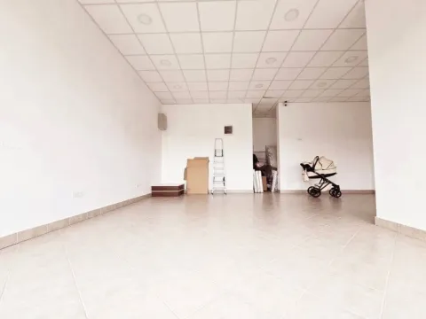 Sale, office space, 120m², Stari Aerodrom, Podgorica - image 2