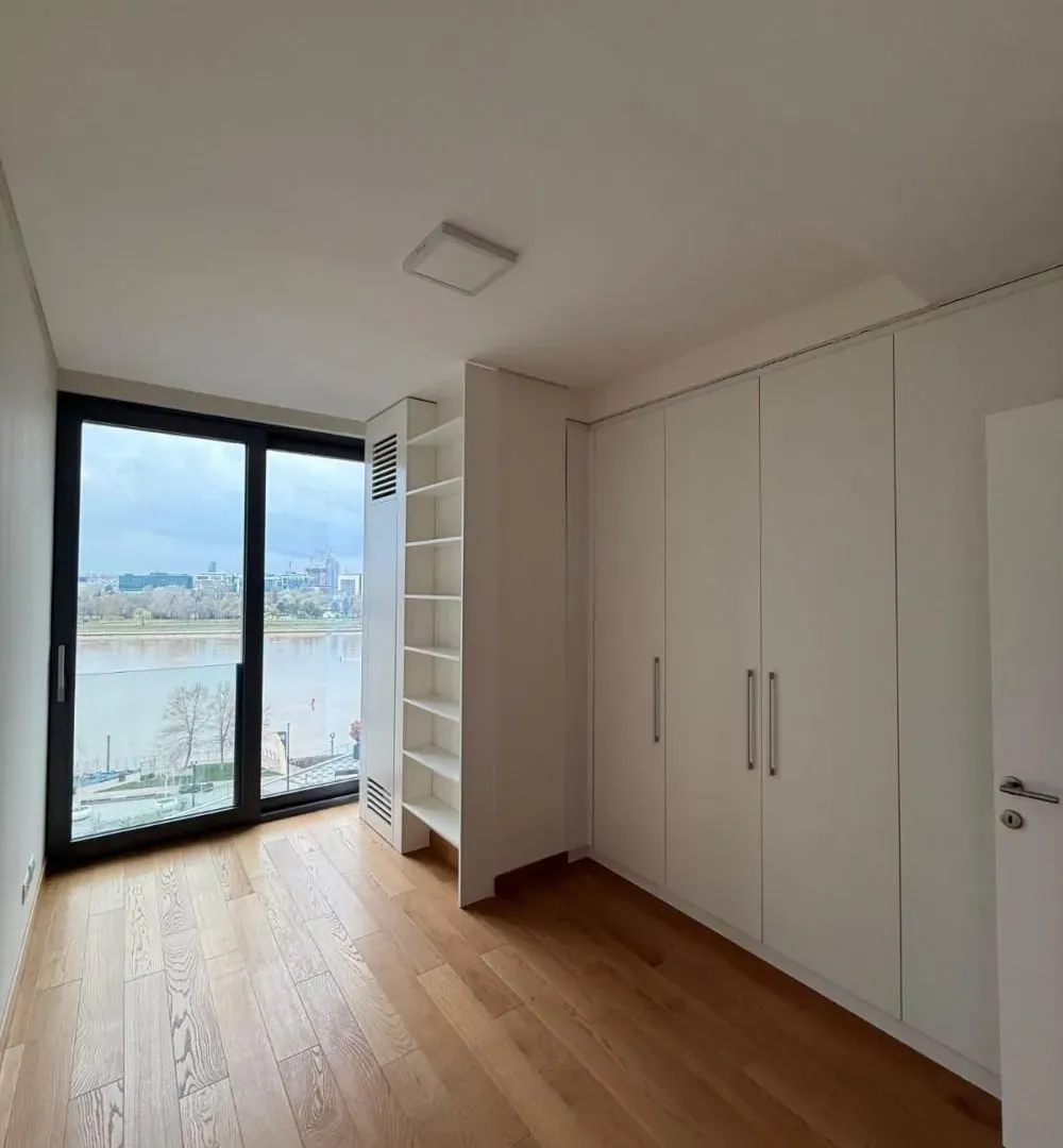 Rent, four bedroom apartment, 117m², Savski Venac, Beograd