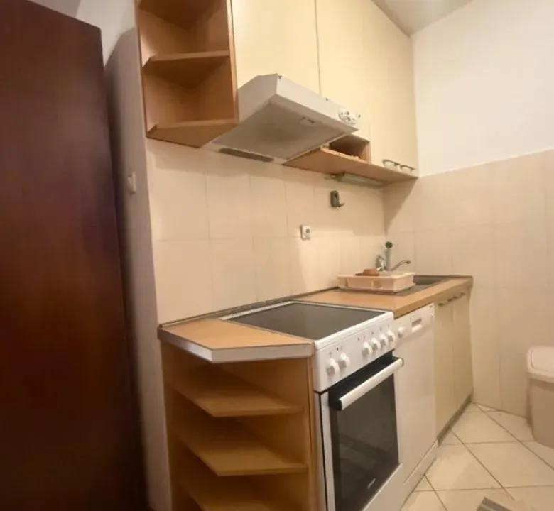 Izdavanje, garsonjera, 28m², Zabjelo, Podgorica