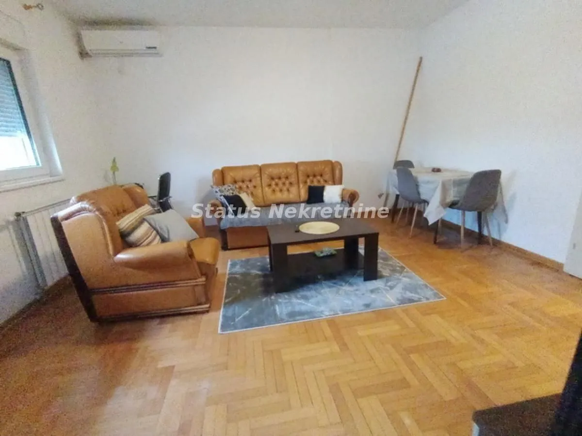 Izdavanje, jednosoban stan, 42m², Novo naselje, Novi Sad