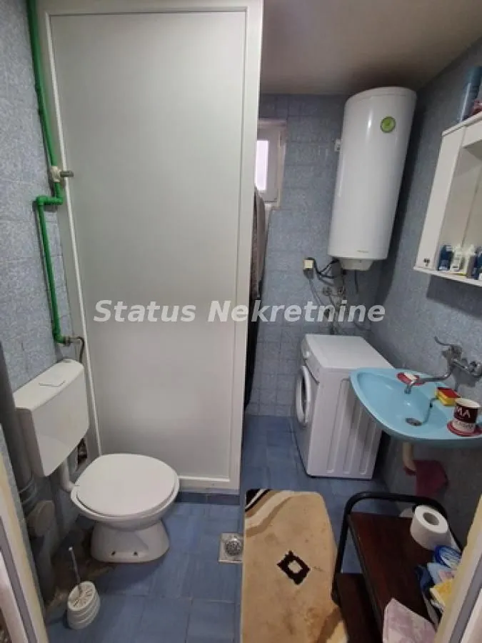 Prodaja, kuća, 180m², Futog, Novi Sad Sve Podlokacije
