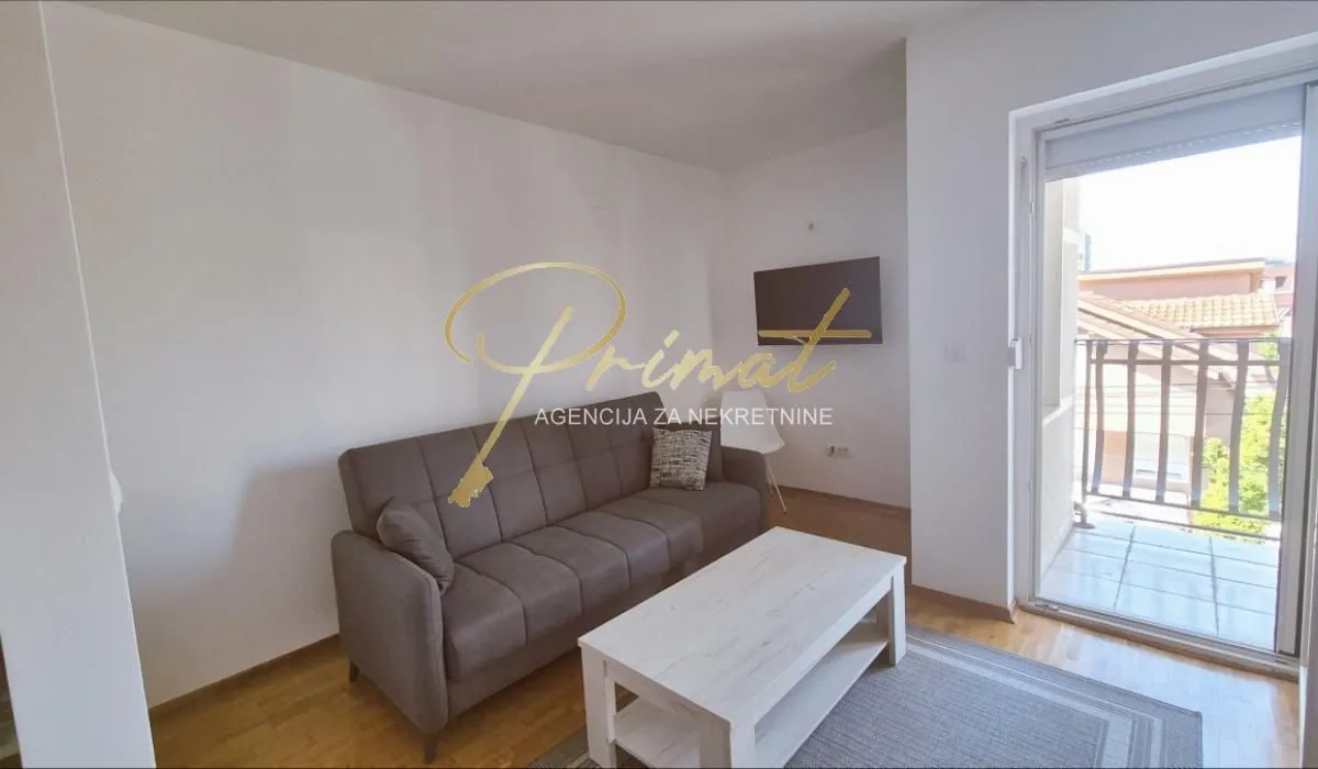 Rent, two bedroom apartment, 40m², Gradska Bolnica, Zvezdara Sve Podlokacije