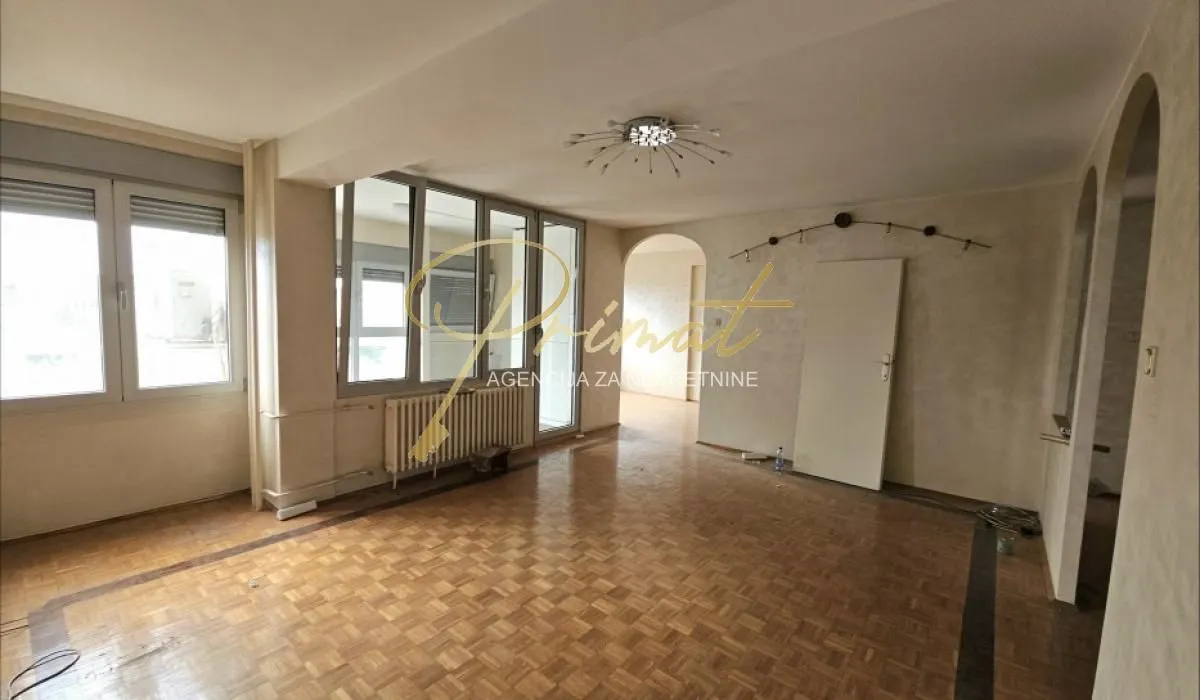 Prodaja, četvorosoban stan, 101m², Novi Beograd Sve Podlokacije, Beograd