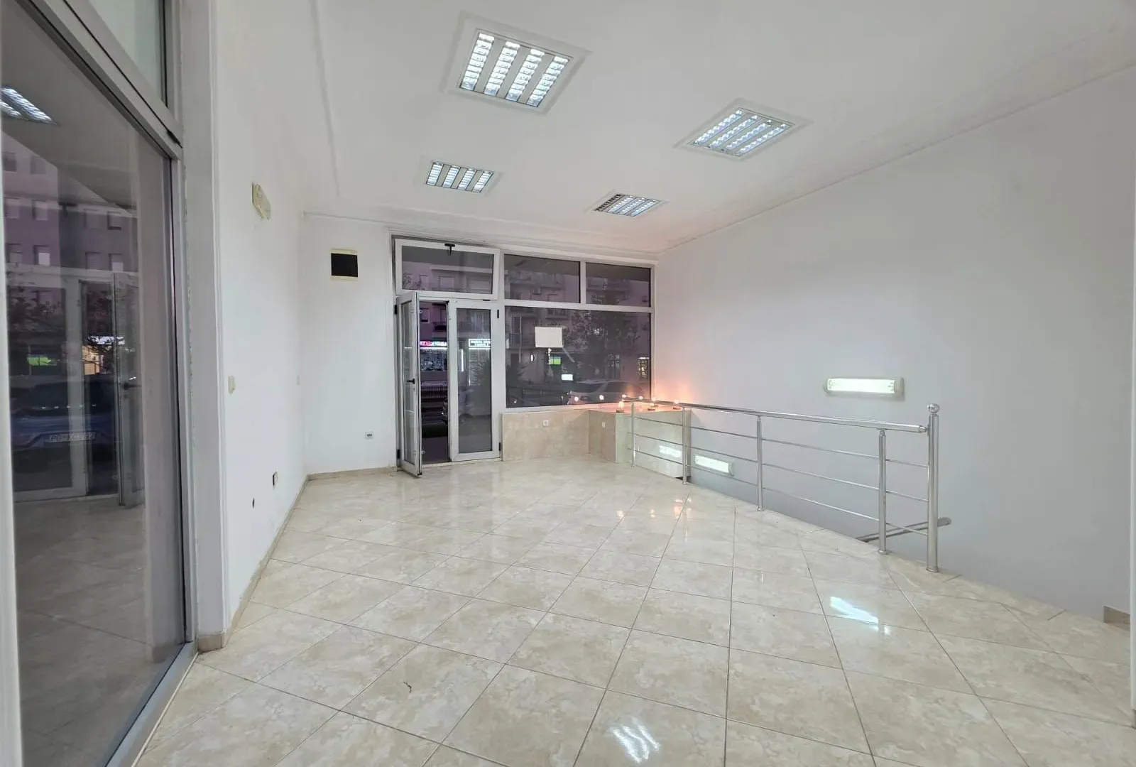 Sale, office space, 82m², Podgorica, Crna Gora
