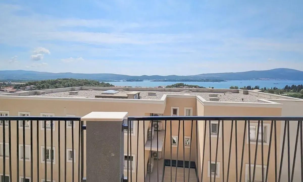 Prodaja, jednosoban stan, 43m², Tivat, Crna Gora