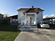 Izdavanje, kuća, 160m², Murtovina, Podgorica - image 1