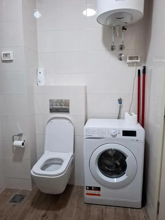 Izdavanje, jednosoban stan, 44m², Zagorič, Podgorica