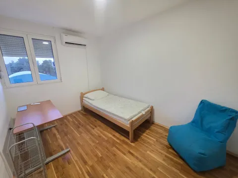 Rent, two bedroom apartment, 65m², Blok 5, Podgorica - image 5