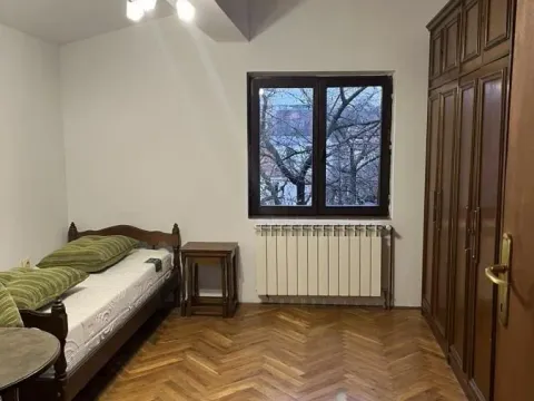 Izdavanje, četvorosoban stan, 100m², Savski Venac, Beograd - image 4