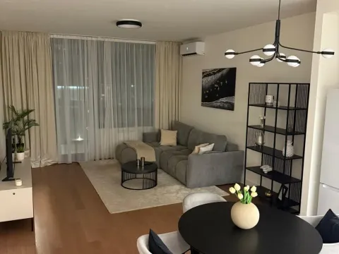 Stan in Beograd Na Vodi