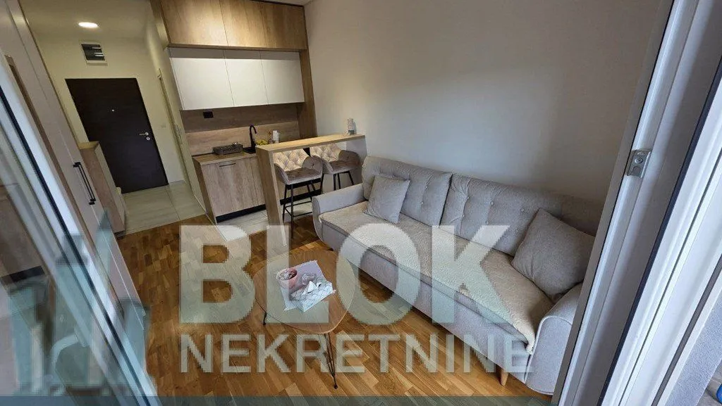 Rent, studio apartment, 30m², Stari Aerodrom, Podgorica