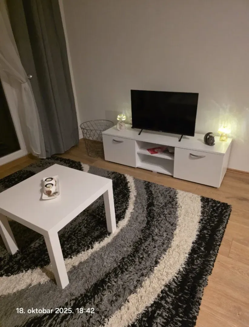 Izdavanje, jednosoban stan, 32m², Centar, Čajetina