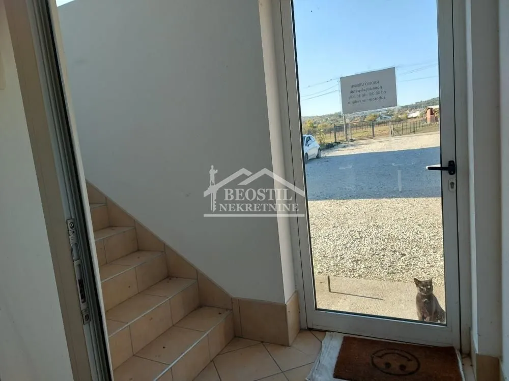 Sale, office space, 257m², Divostin, Kragujevac