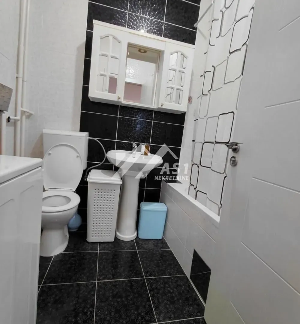 Izdavanje, dvosoban stan, 63m², Liman 4, Novi Sad Sve Podlokacije