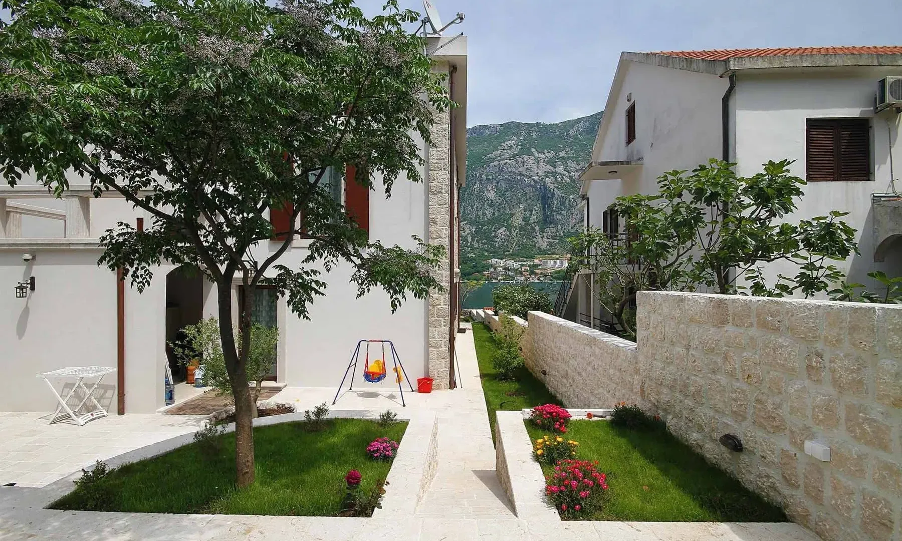 Sale, house, 497m², Prčanj, Kotor